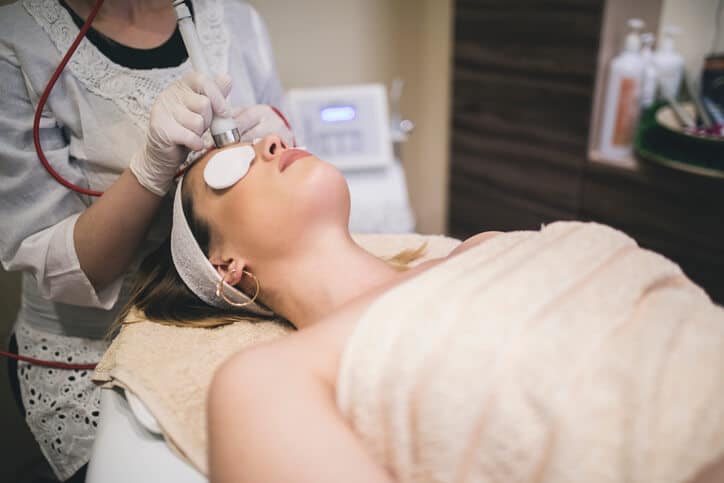 Lifting Facial